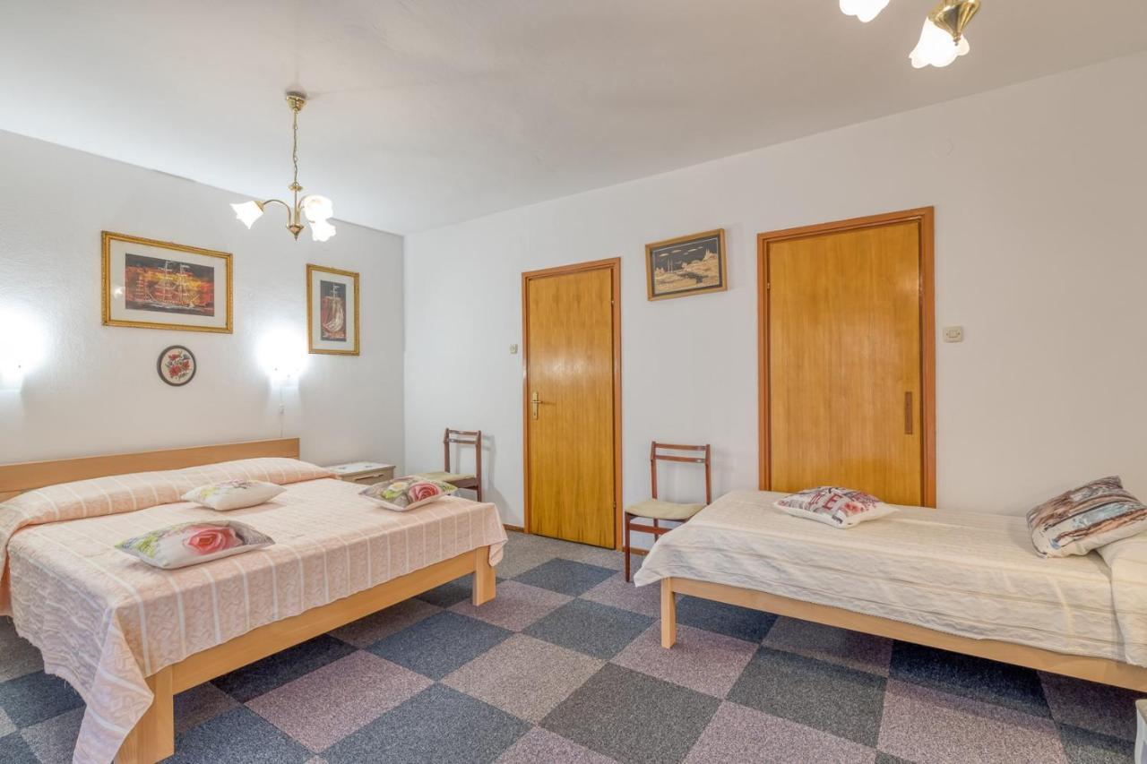 פורץ Apartment Complex Nevia מראה חיצוני תמונה
