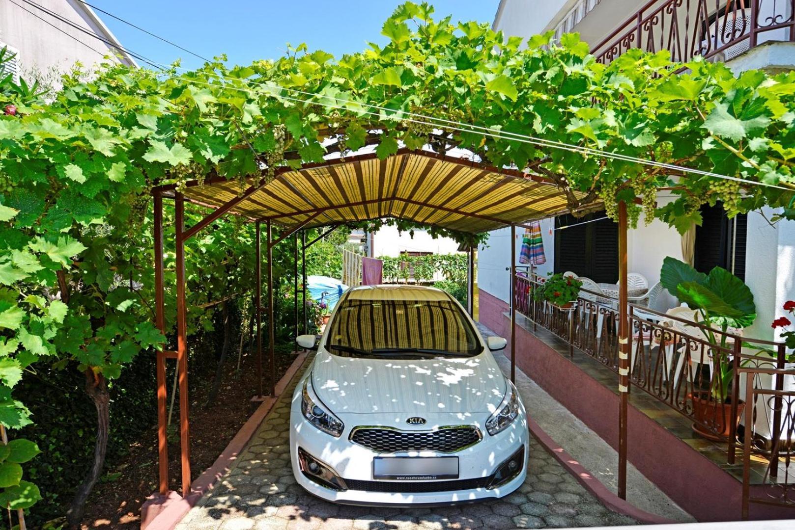 פורץ Apartment Complex Nevia מראה חיצוני תמונה
