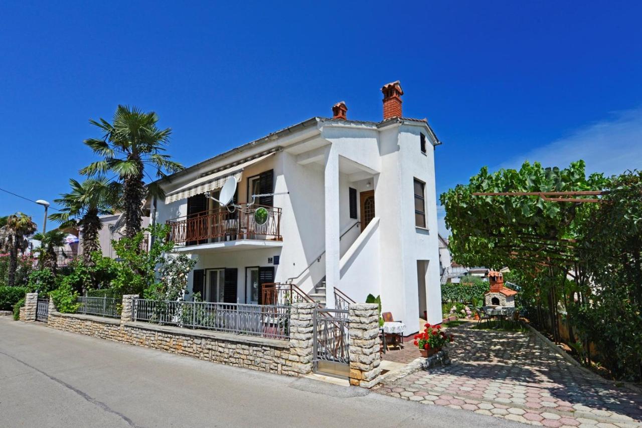 פורץ Apartment Complex Nevia מראה חיצוני תמונה