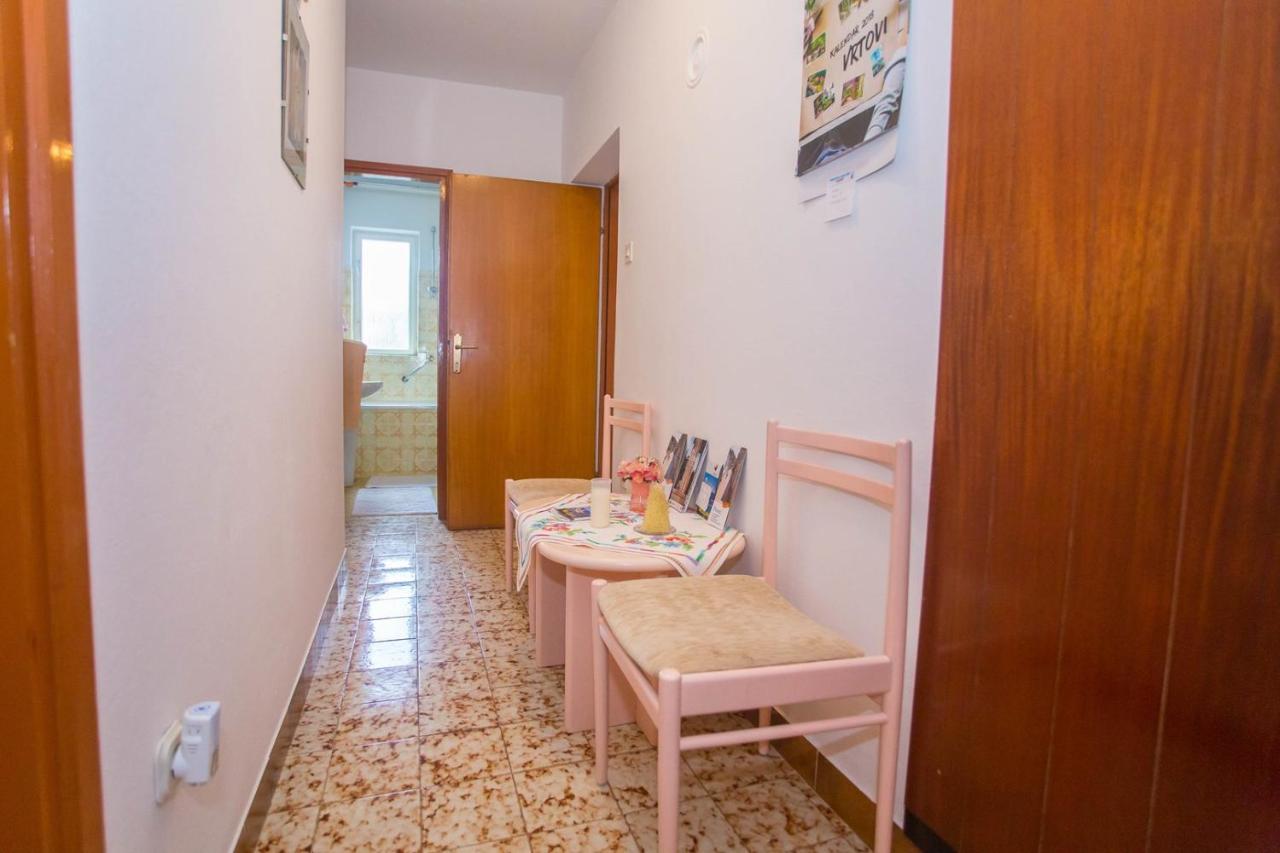 פורץ Apartment Complex Nevia מראה חיצוני תמונה
