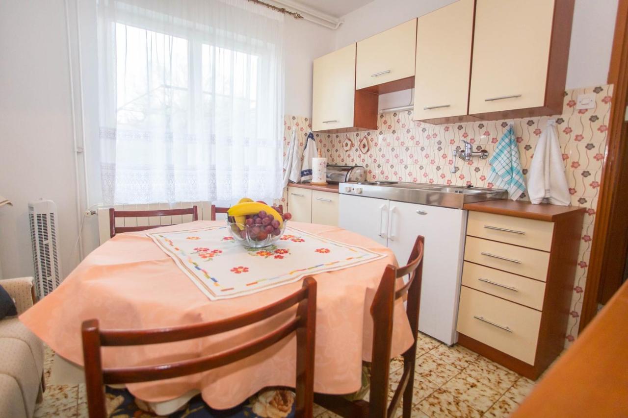 פורץ Apartment Complex Nevia מראה חיצוני תמונה